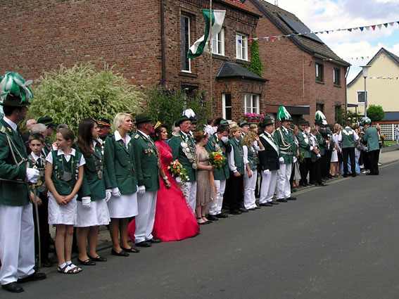 2007 schuetzenfest vorbeimarsch2